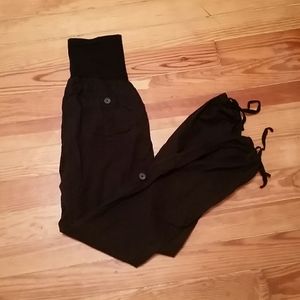 Maternity cargo pants
